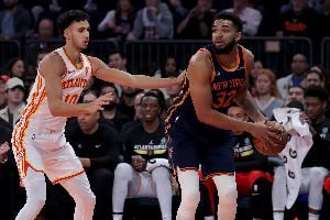 迈克-布朗：最重要的是让唐斯动起来 要发挥他在内线的策应能力