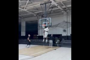 经纪人晒库明加训练：25-26赛季最后的系统性准备训练